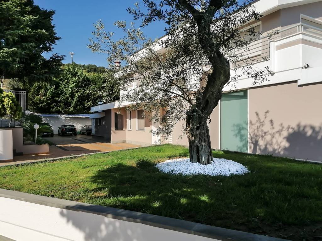 Villa a Pescara in Strada Fonte Borea-Colle del Telegrafo, 10 - Foto 5