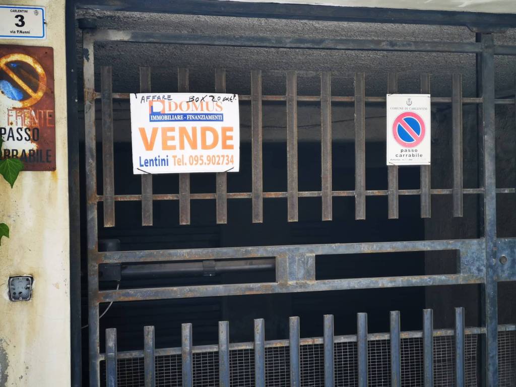 Box / garage a Carlentini in Via Pietro Nenni, 3 - Foto 2