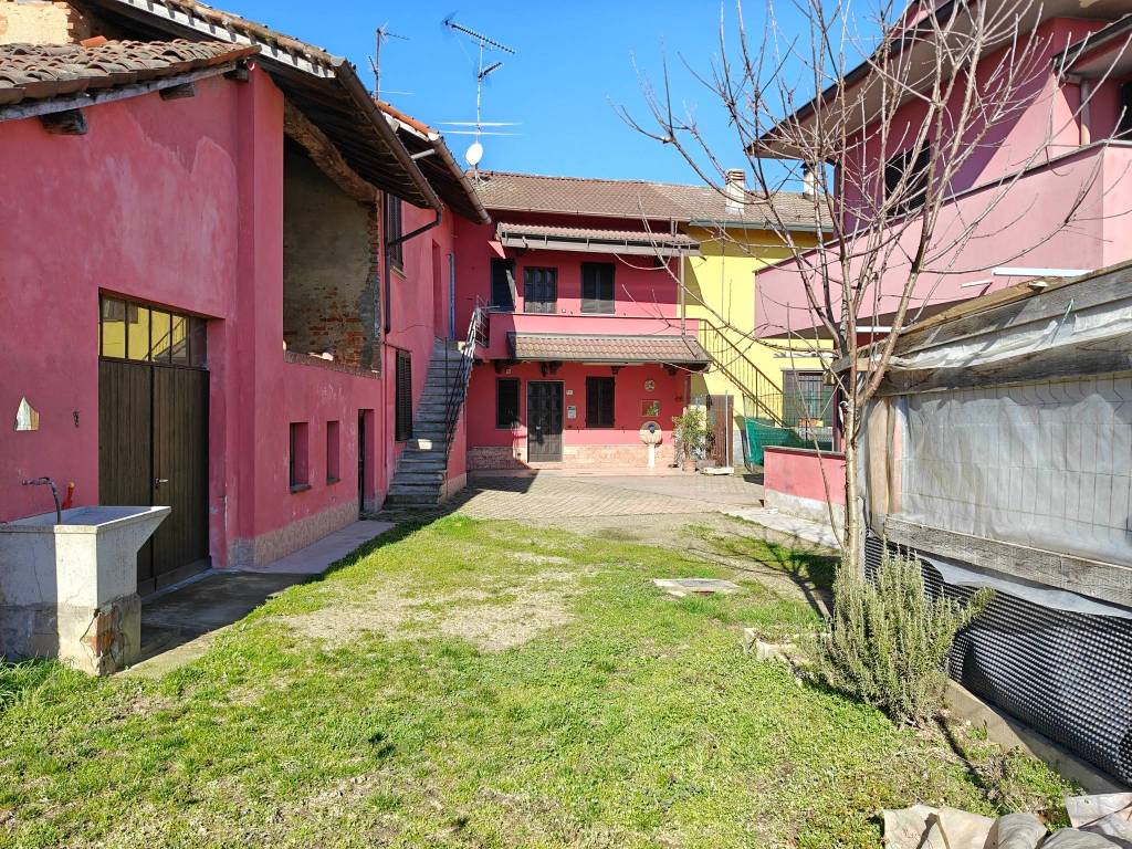 Villa a Gravellona lomellina in Via Edmondo De Amicis - Foto 2