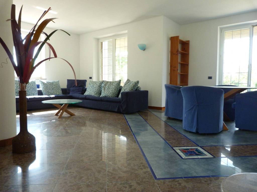 Villa a Sumirago in Via Enrico Fermi - Foto 5