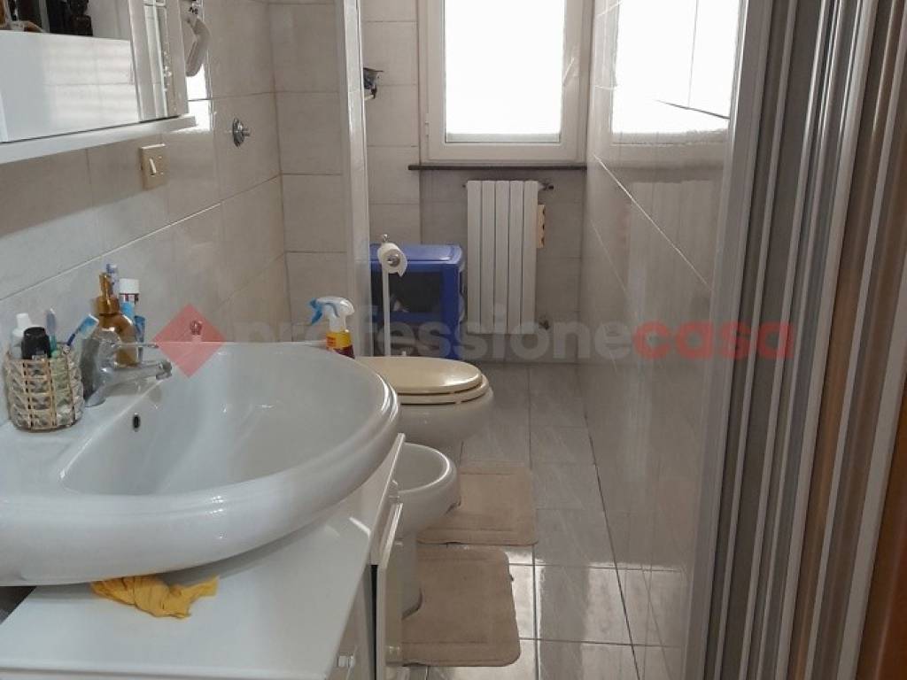 Appartamento a Taranto in via Fratelli Mellone, 16 - Foto 2