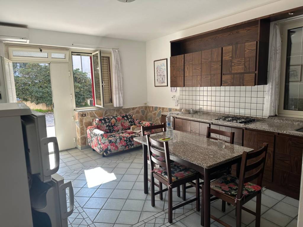 Appartamento a Sellia marina in Via Don Antonio - Foto 2