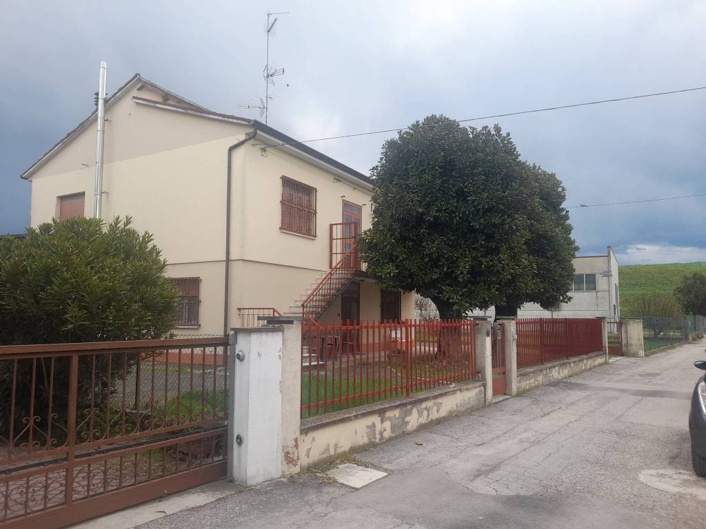 Casa indipendente a Cento - Foto 2