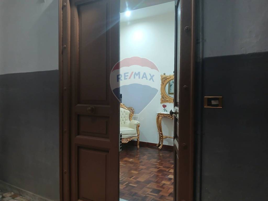 Appartamento a Napoli in Via Bari, 40 - Foto 3
