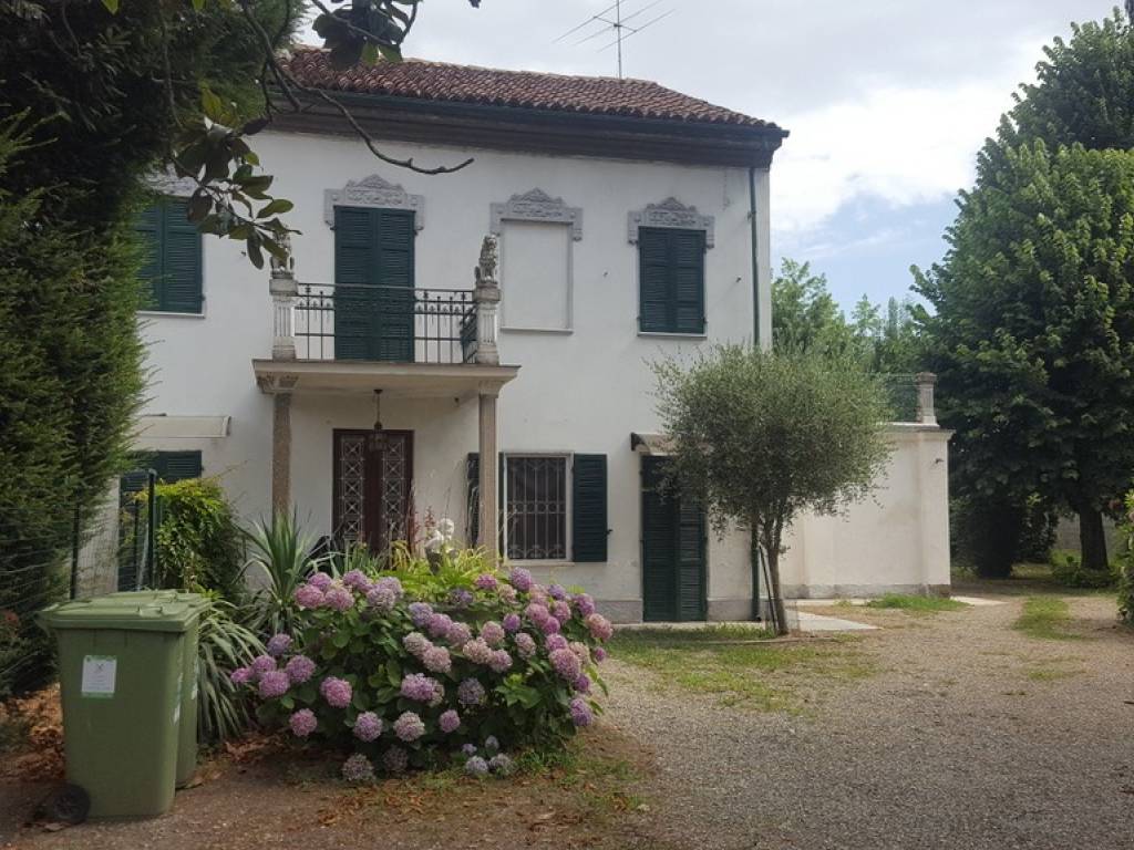Villa a Alessandria - Foto 2