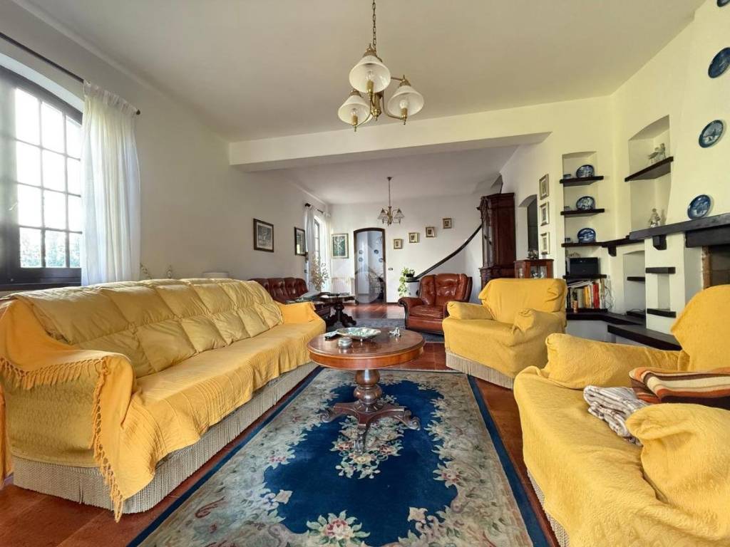Casa indipendente a Sarzana in Via Ghigliolo Basso, 1 - Foto 2