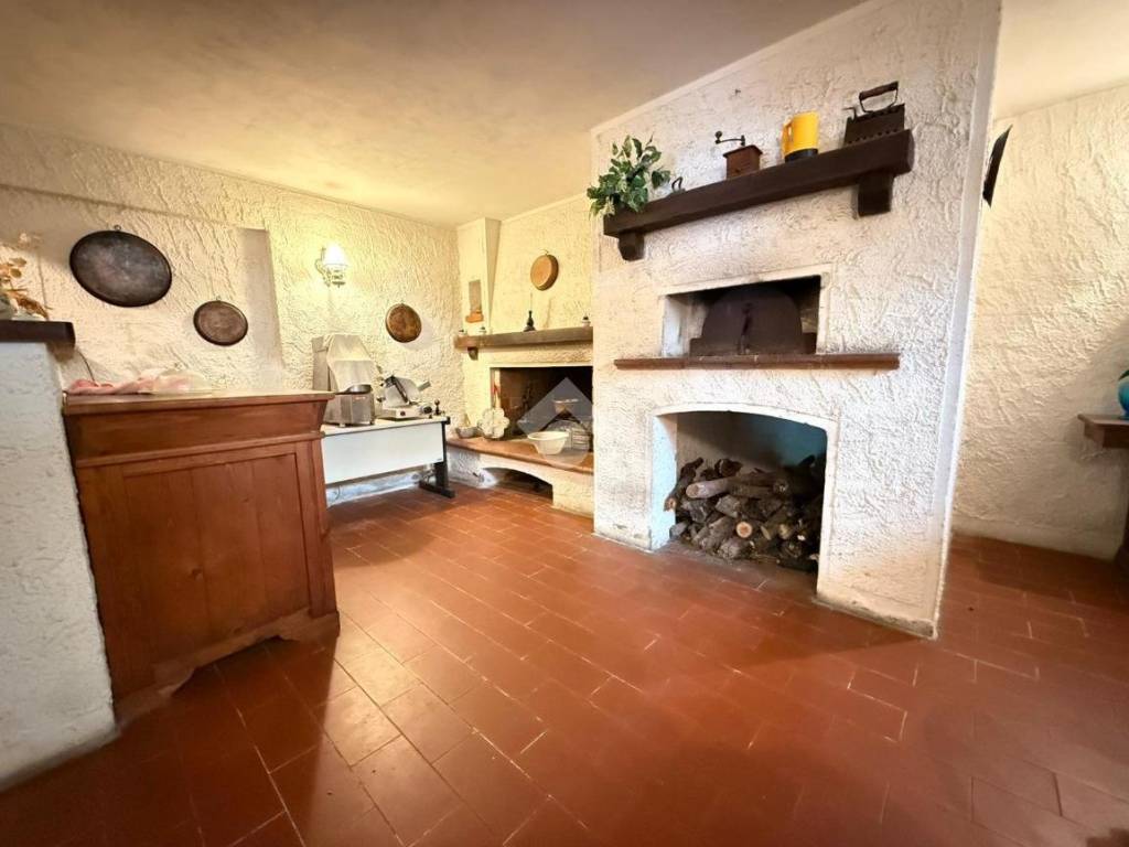 Casa indipendente a Sarzana in Via Ghigliolo Basso, 1 - Foto 3