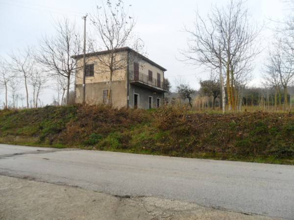 Villa a Gesualdo in contrada capo di gaudio - Foto 5