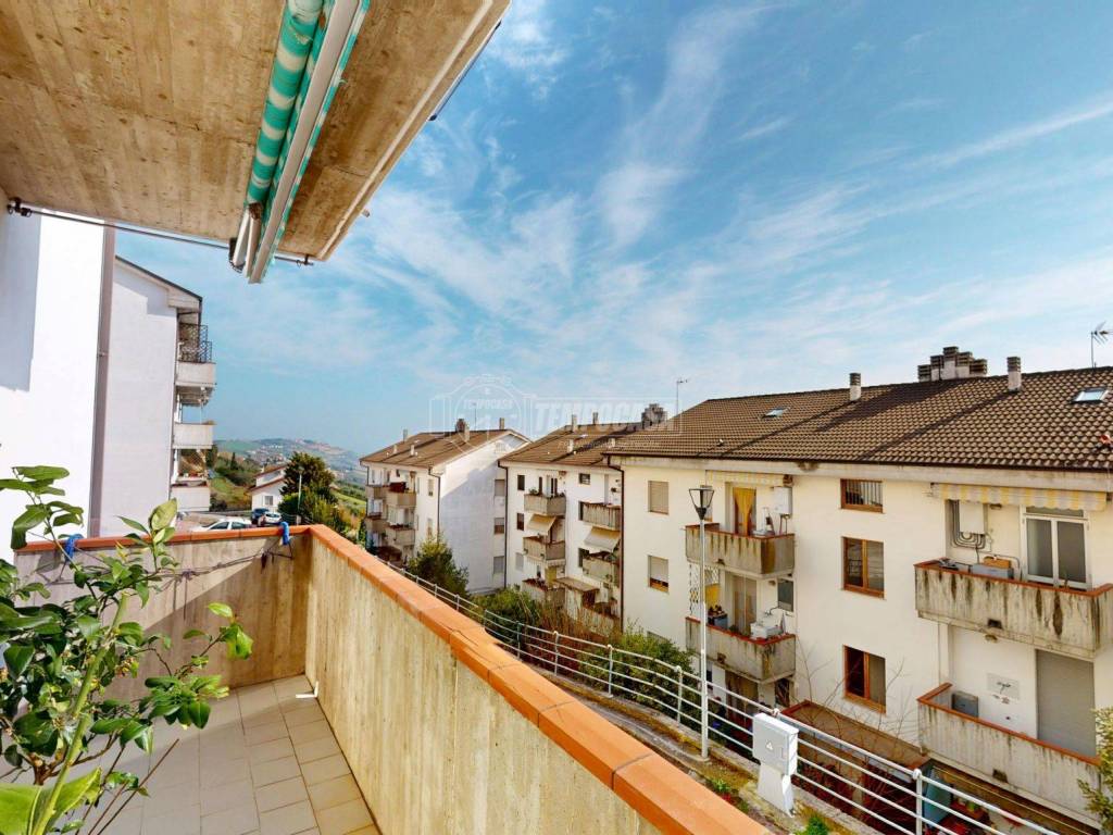 Appartamento a Fermo in Via andrea da bologna 35 - Foto 2