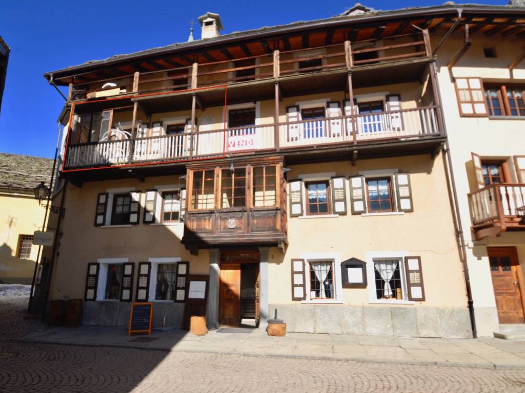 Appartamento a Gressoney-saint-jean in Via Puro Waeg, 1 - Foto 2