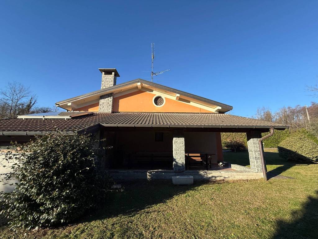 Villa a Arona in Via Alessandro Volta - Foto 3