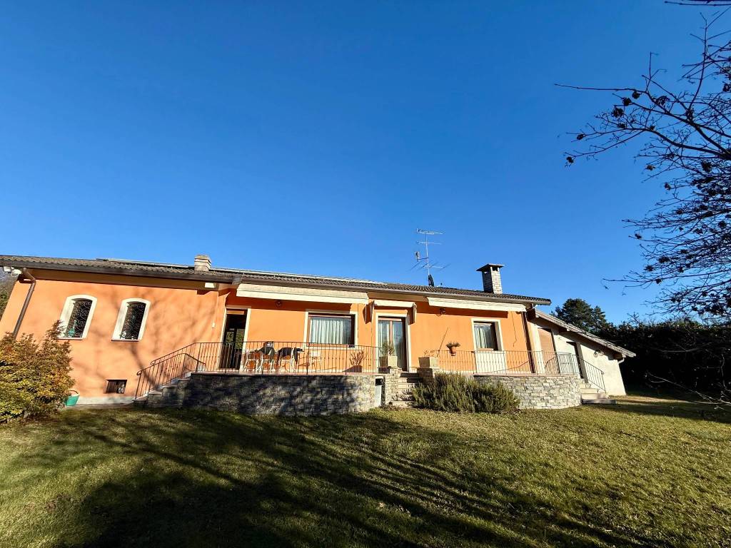 Villa a Arona in Via Alessandro Volta - Foto 4