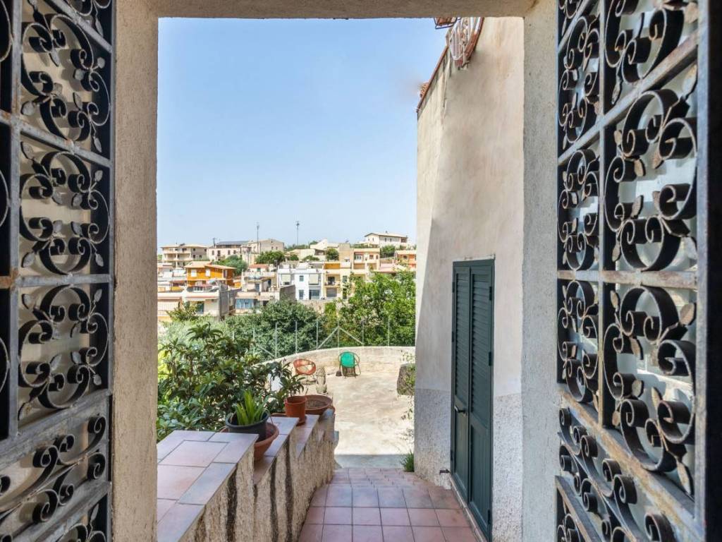 Casa indipendente a Noto in Via Tommaso Fazello - Foto 3