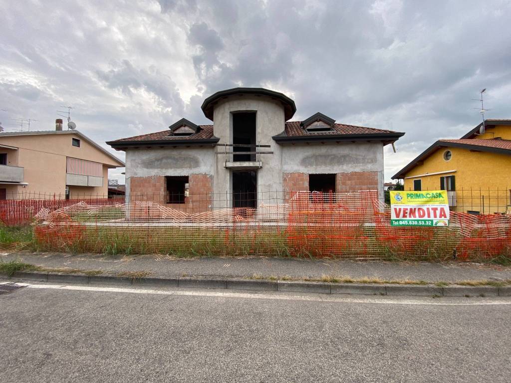 Villa a Villafranca di verona in Via Monsignor Comboni - Foto 2