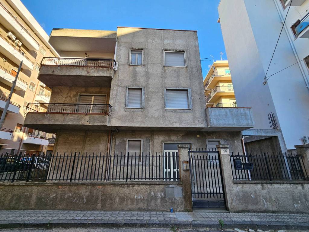 Palazzo / stabile a Reggio calabria in Viale Pio XI Diramazione 1 - Foto 5