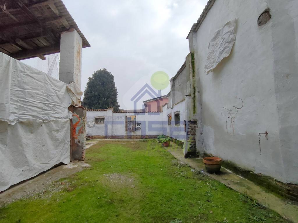 Casa indipendente a Canneto sull'oglio in via Locatelli 14 - Foto 2