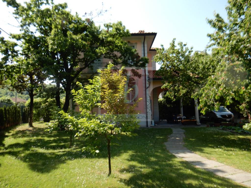 Villa a Cittiglio in Via Provinciale, 9 - Foto 4