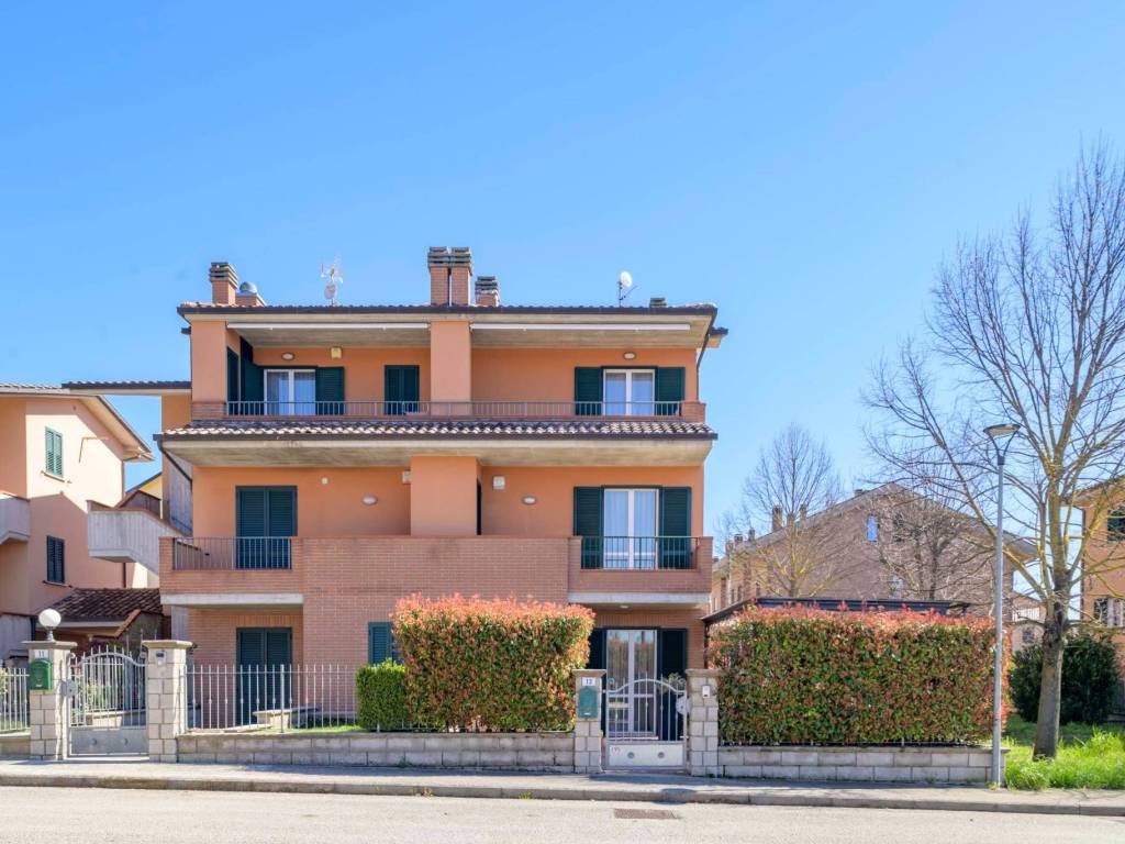 Appartamento a Gubbio in Via Dante Alimenti, 13 - Foto 2