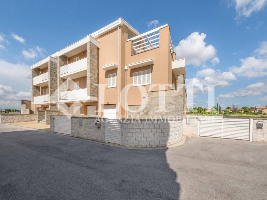 Appartamento a Pontedera in Via del Pino, , 9 - Foto 5