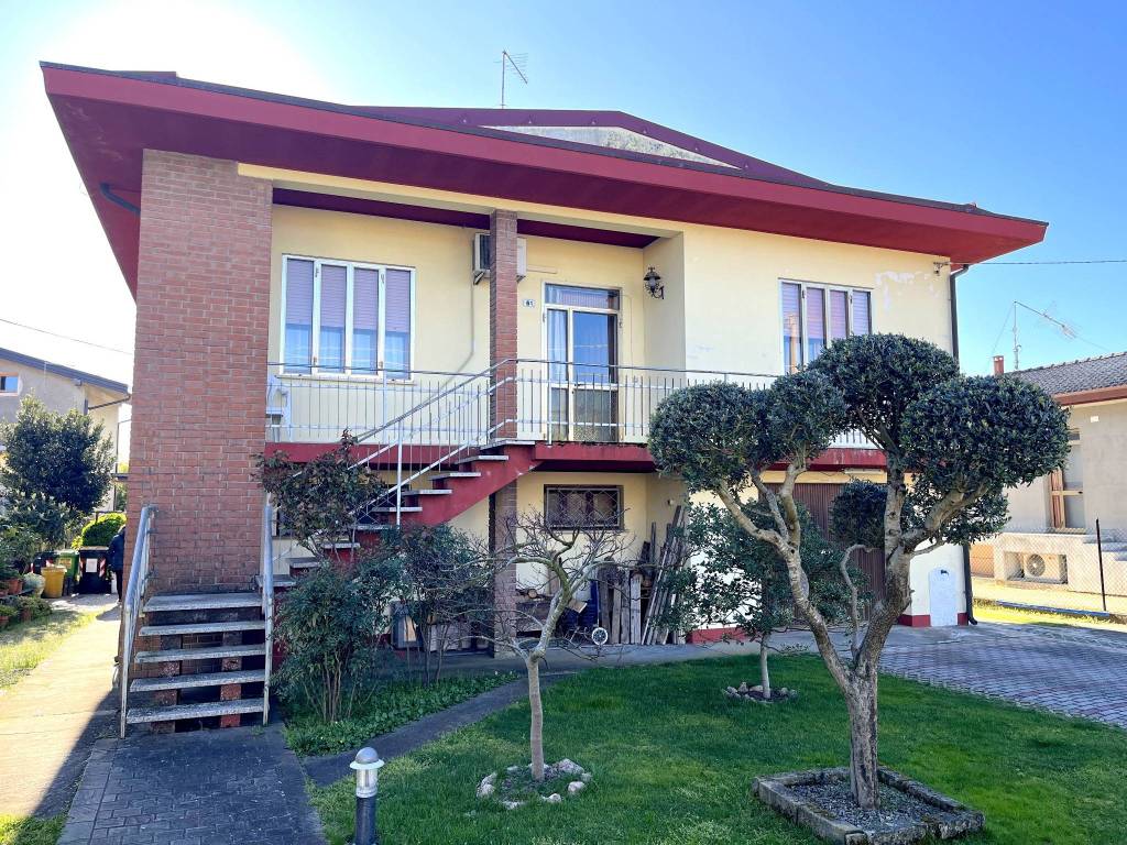 Villa a Porto viro in Via Roma, 5 - Foto 2