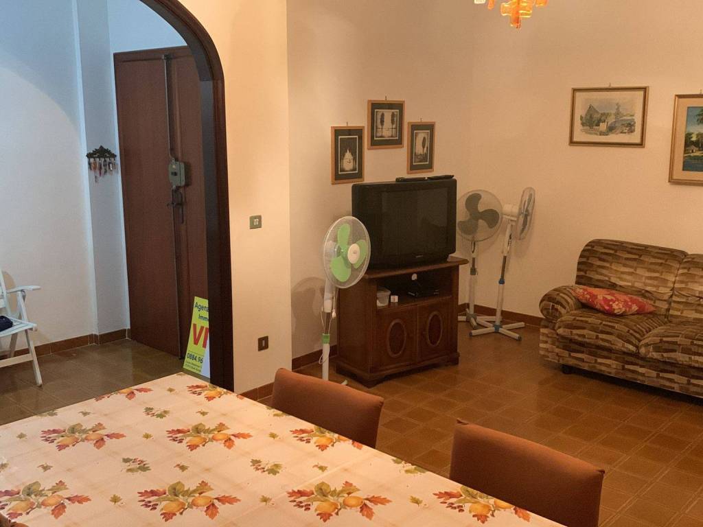 Appartamento a Rodi garganico in Via Giuseppe Di Vittorio - Foto 5