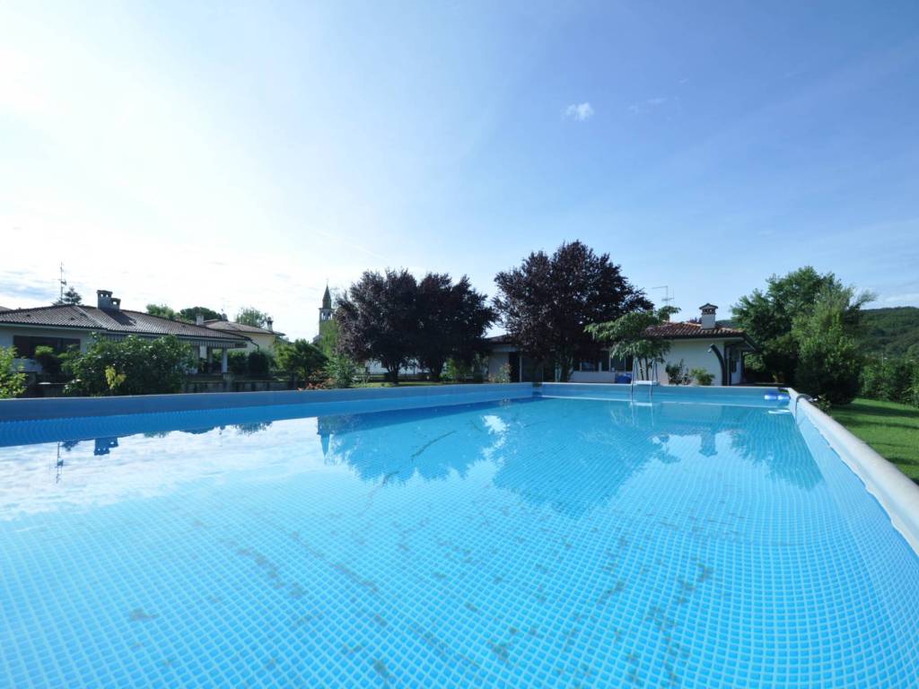 Villa a Savogna d'isonzo in Via Eroi di Basovizza, 15 - Foto 5