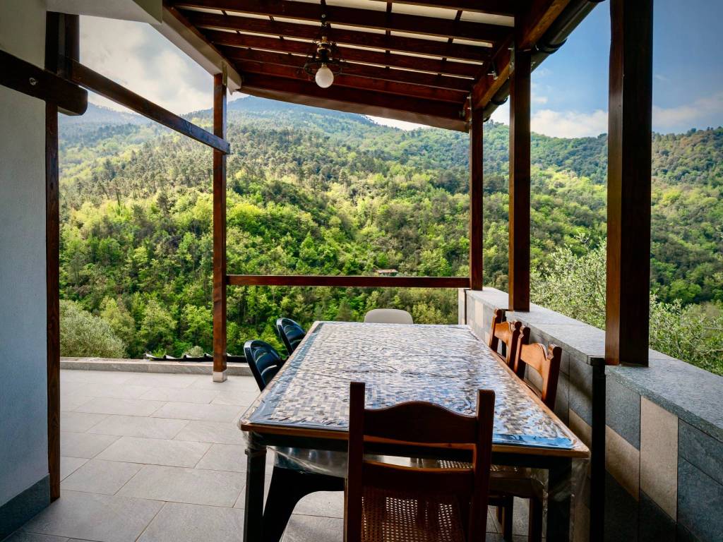 Rustico / casale a Apricale in Località Osaggio - Foto 4