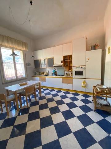 Appartamento a Ventimiglia in Piazza Cesare Battisti - Foto 5