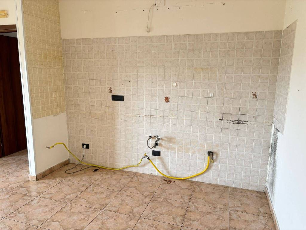 Appartamento a Crotone in Via Malta - Foto 5