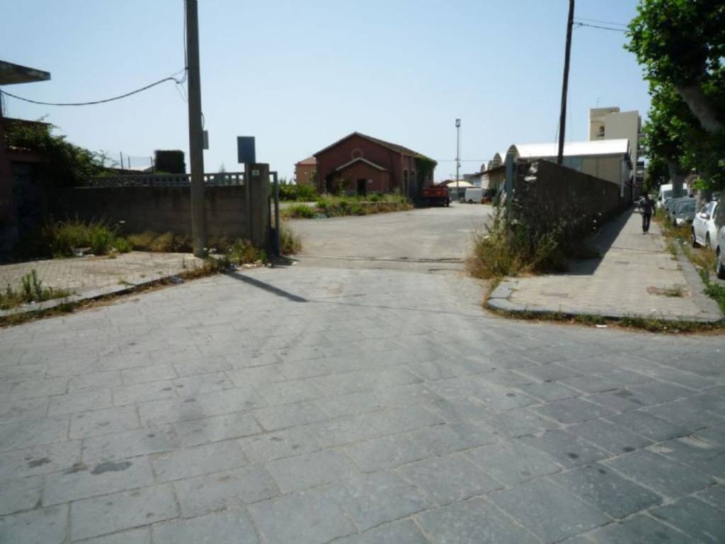 Terreno a Milazzo in Via Alcide De Gasperi s.n.c - Foto 2