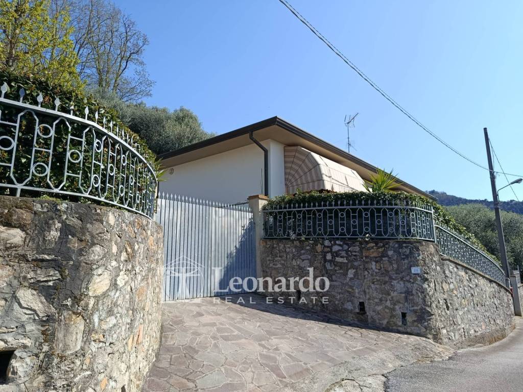 Villa a Massarosa in Via Bicchio - Foto 2