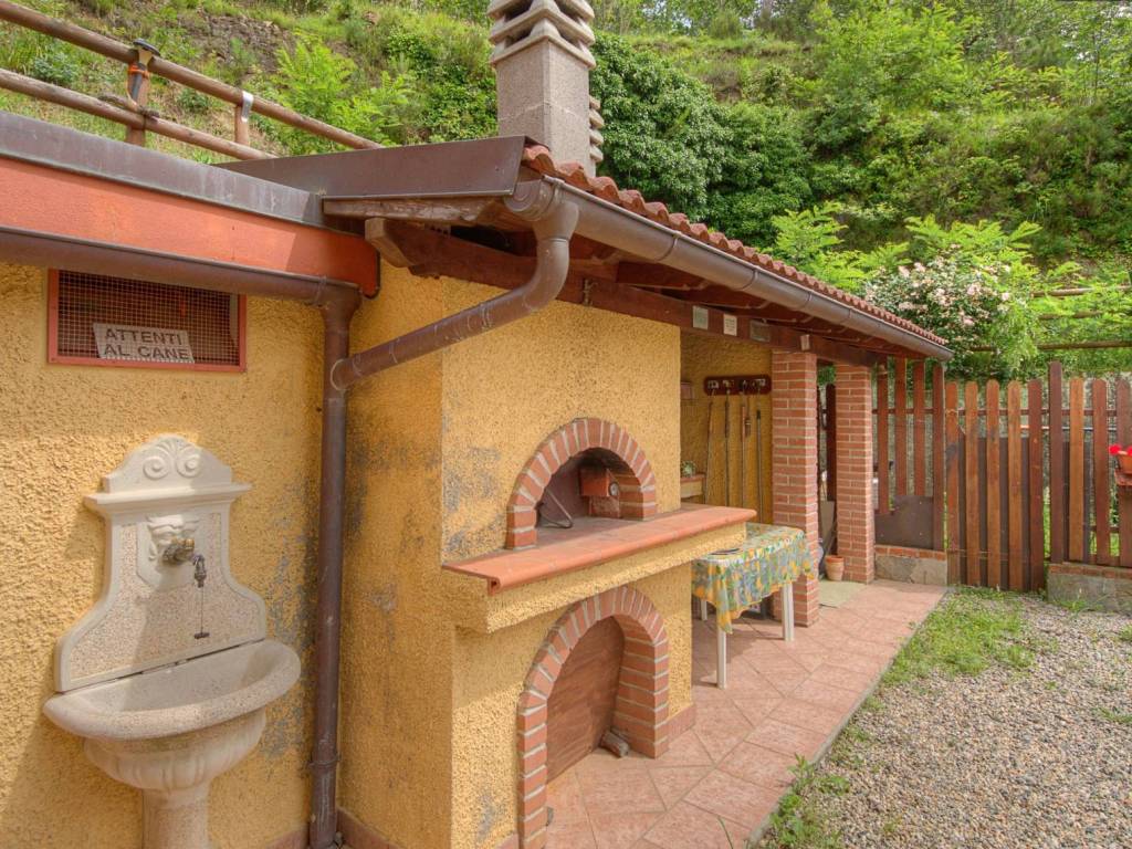 Villa a Cogoleto in Via La Pineta - Foto 2