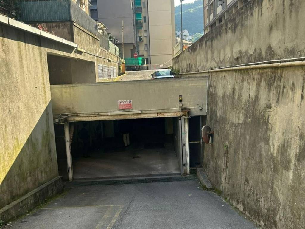 Box / garage a Genova in Via Luigi Gherzi - Foto 3