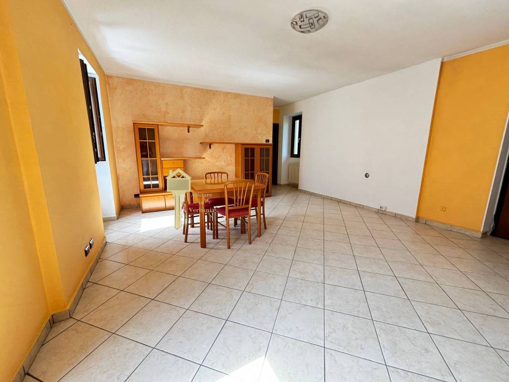 Appartamento a Casale corte cerro in Via Novara - Foto 4