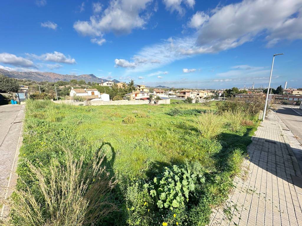 Terreno a Sarroch in Via Niccolò Copernico, 14 - Foto 2