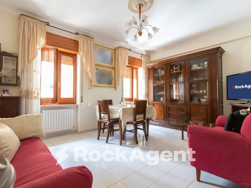 Appartamento a Catanzaro in Via Antonio Purificato, 34 - Foto 5