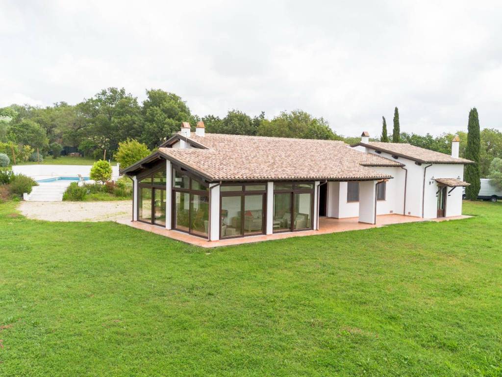Villa a Tarquinia in Strada Provinciale Tarquiniense - Foto 2