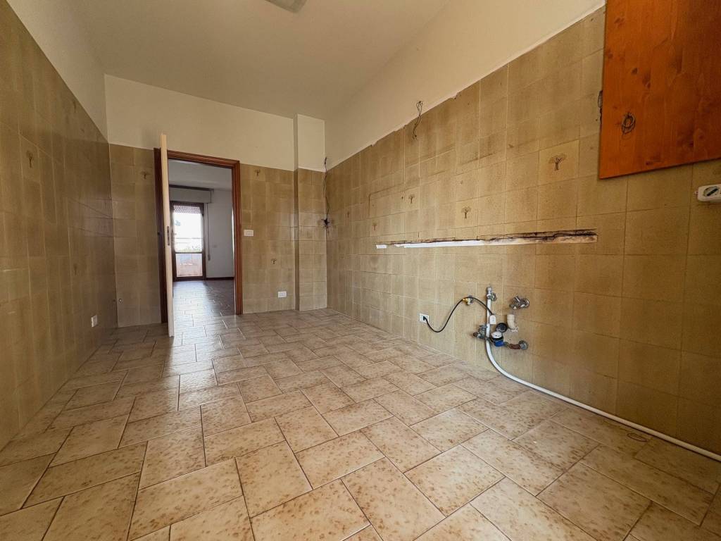 Appartamento a Riccione in Viale Massaua, 44 - Foto 2