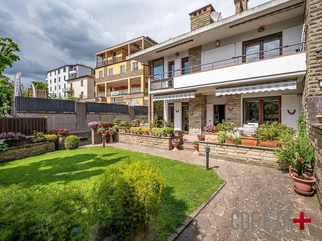 Villa a Sutri in Via Guglielmo Marconi - Foto 2