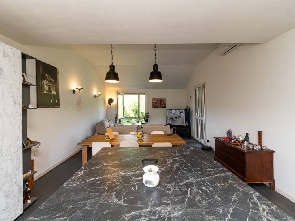 Villetta a schiera a La valletta brianza in Località Villaggio Rododendro - Foto 4