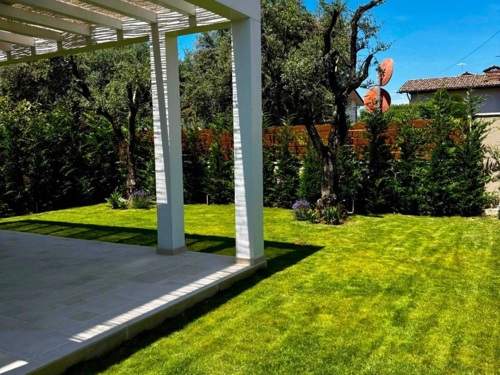 Villa a Seravezza in Via Fiumetto - Foto 5