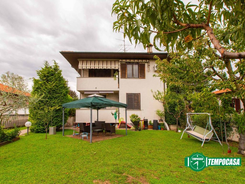 Villa a Lonate pozzolo in Via Giacomo Matteotti, 78 - Foto 5