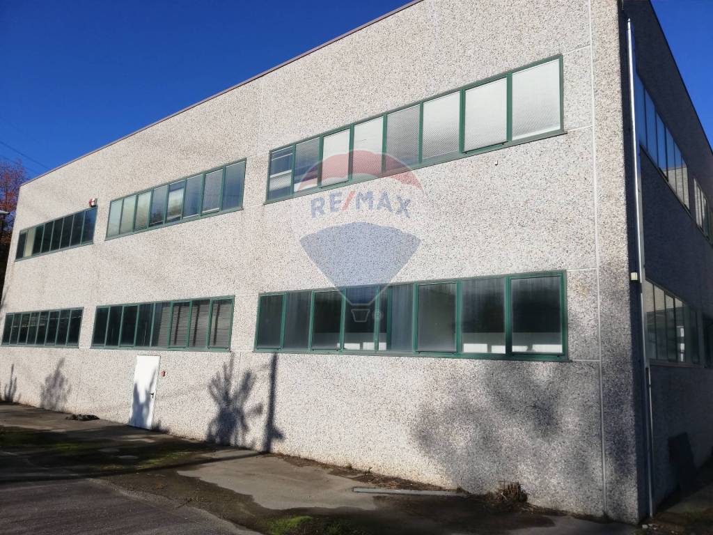 Immobile a Castelletto sopra ticino in Via Varallo Pombia - Foto 2