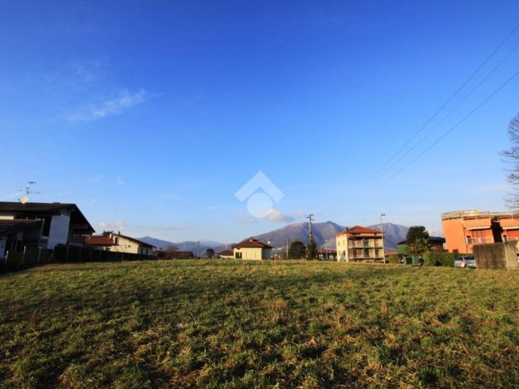 Terreno a Molteno in Via Papa Giovanni XXIII - Foto 4