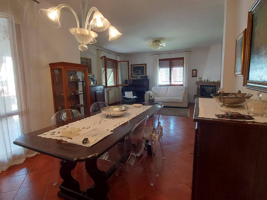 Villa a Campiglia marittima in Via Lazio - Foto 4