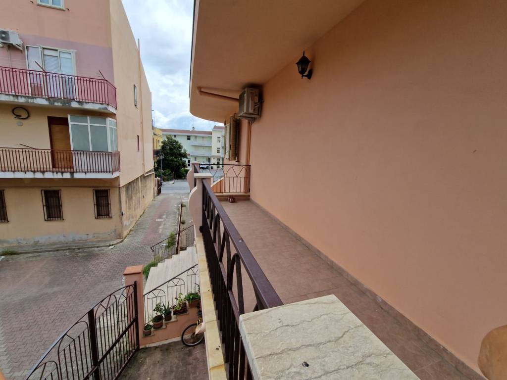 Appartamento a Milazzo in Via Gitto Pietro - Foto 2