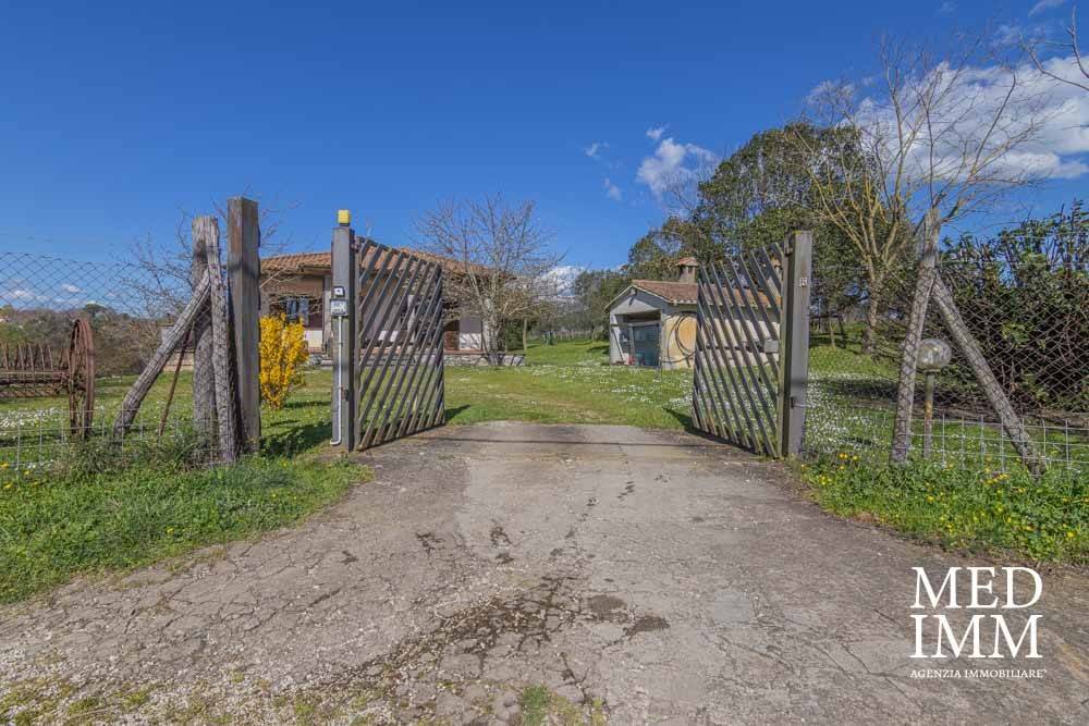 Villa a Viterbo in Strada Pian Rogheto - Foto 2
