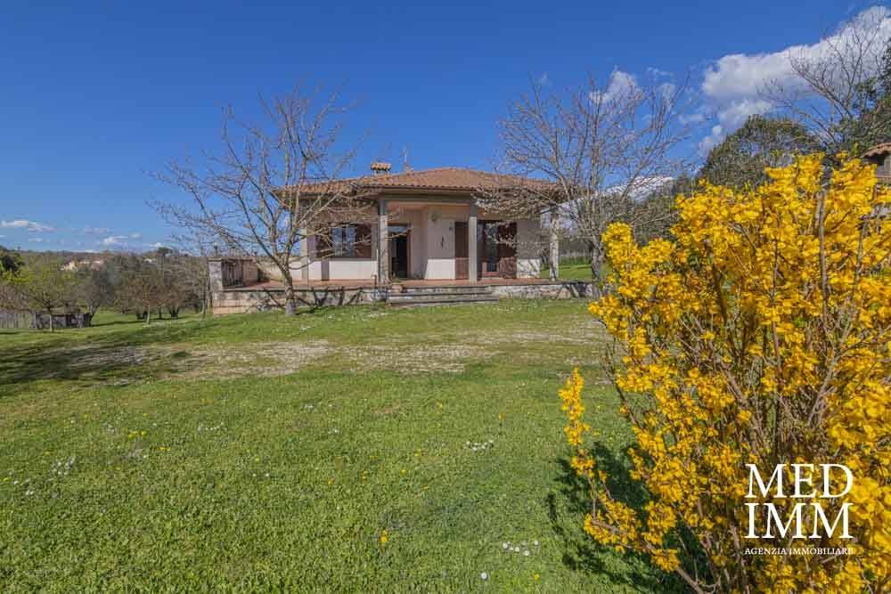 Villa a Viterbo in Strada Pian Rogheto - Foto 4