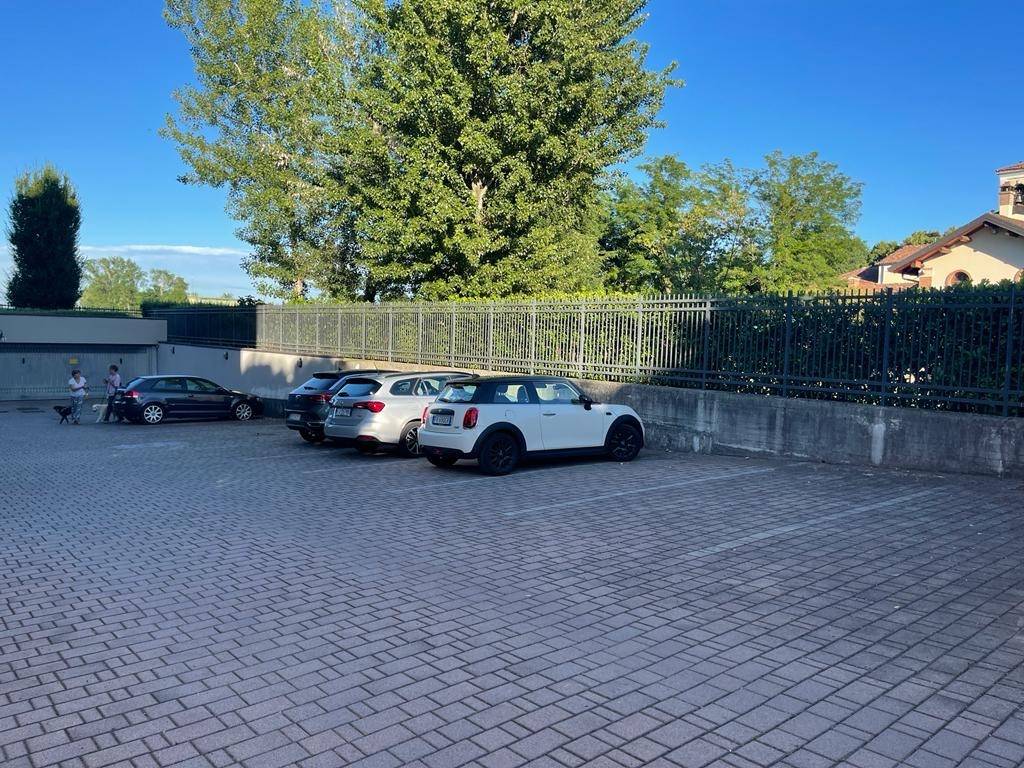 Box / garage a Peschiera borromeo in Via San Bovio, 4 - Foto 4
