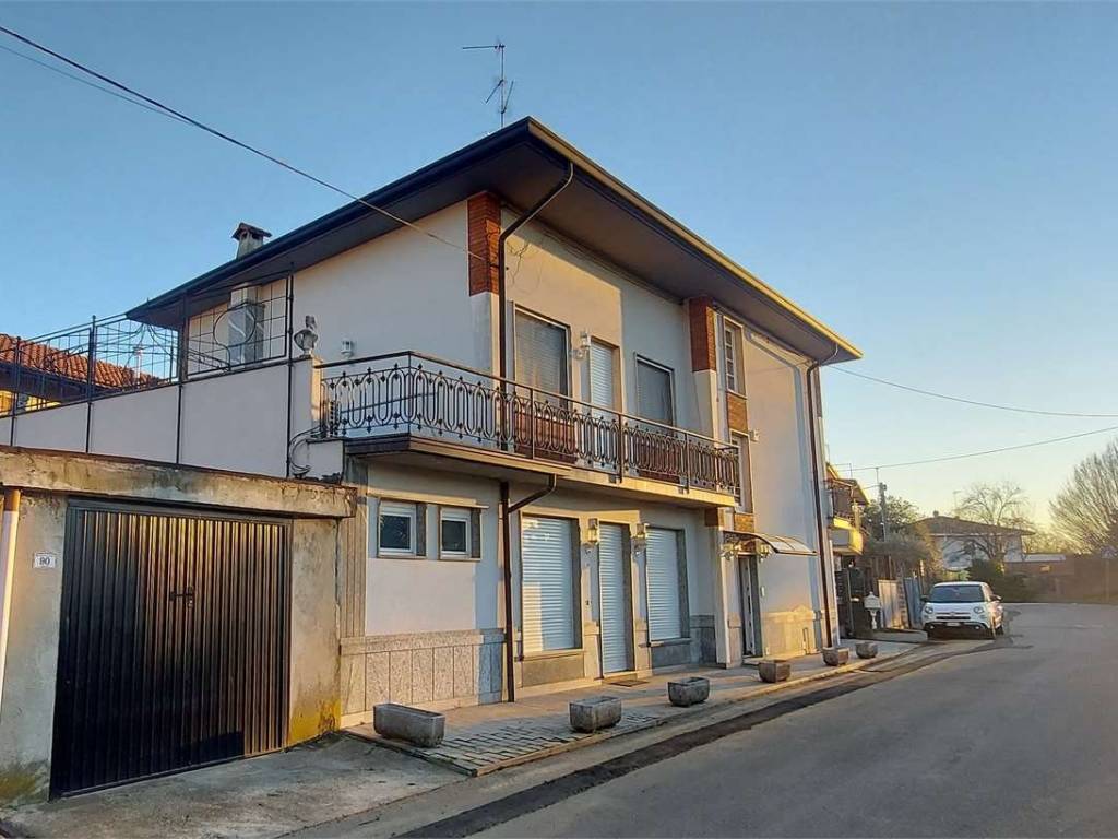Villa a Cavaria con premezzo in Via Bertolotti, 78 - Foto 2